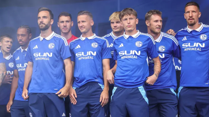 FC Schalke 04: Main sponsor secures a fantastic deal! S04 is taking a close look